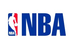 快船队老板鲍尔默关于科怀·伦纳德的报道，引发比尔·西蒙斯质疑